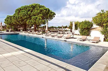 Mas De La Fouque Hotel & Spa Saintes-Maries-de-la-Mer 4*,